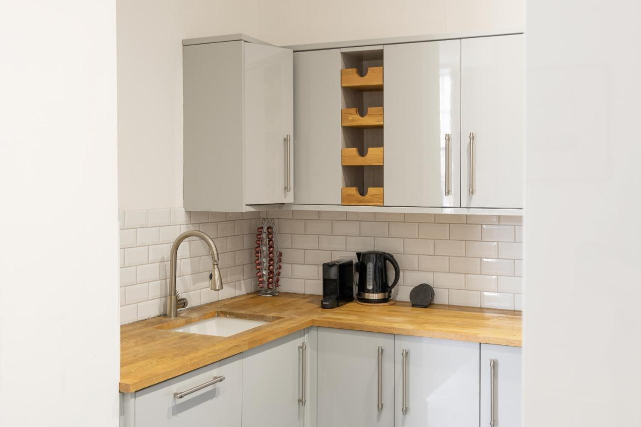Georgian 2 Bed Apartment With 3 Bathrooms And Parking Ngoại thất bức ảnh